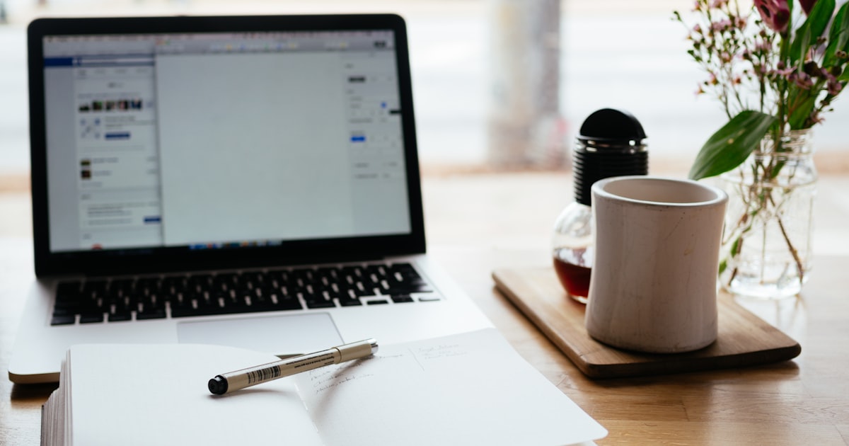 Schoo for Business vs Udemy Business vs グロービス学び放題 徹底比較【2026年版】── 中小企業のeラーニング（オンライン研修）ツール、どのサービスを選べばいいのか